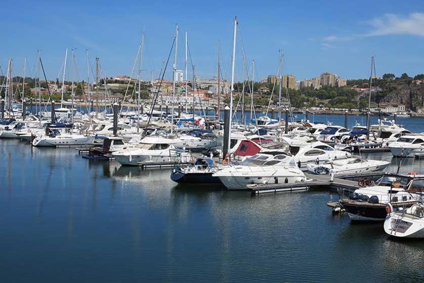 Apartment Porto Arrabida Gaia, Big Comfortable, 4or6 Pax, Ground Floor Vila Nova de Gaia